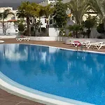 Luxury Townhouse Oasis Fanabe * Адехе