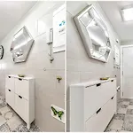 Апартаменти Luxury Townhouse Oasis Fanabe *