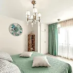Апартаменти Luxury Townhouse Oasis Fanabe Адехе