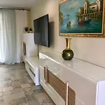 Luxury Townhouse Oasis Fanabe Апартаменти Адехе