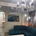 Апартаменти Luxury Townhouse Oasis Fanabe
