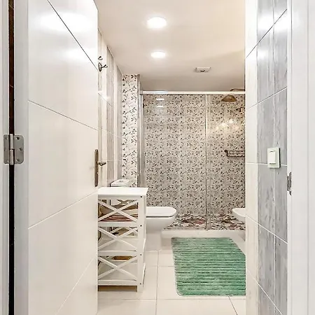 Апартаменты Luxury Townhouse Oasis Fanabe Адехе