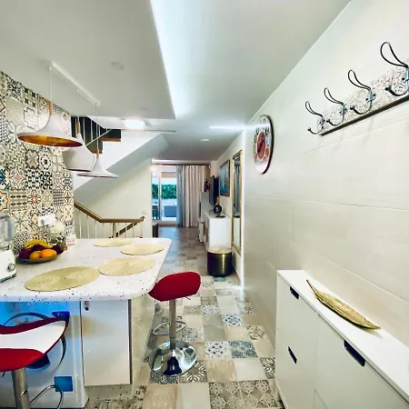 Luxury Townhouse Oasis Fanabe Апартаменти