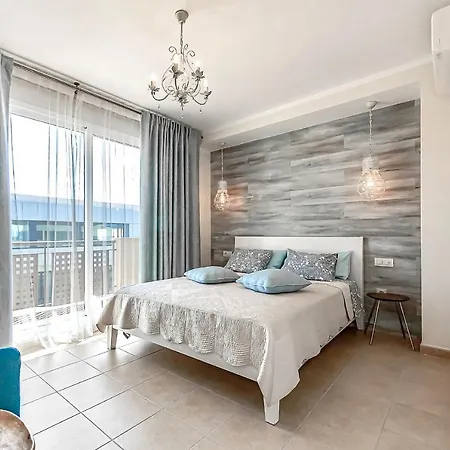 Luxury Townhouse Oasis Fanabe * Адехе