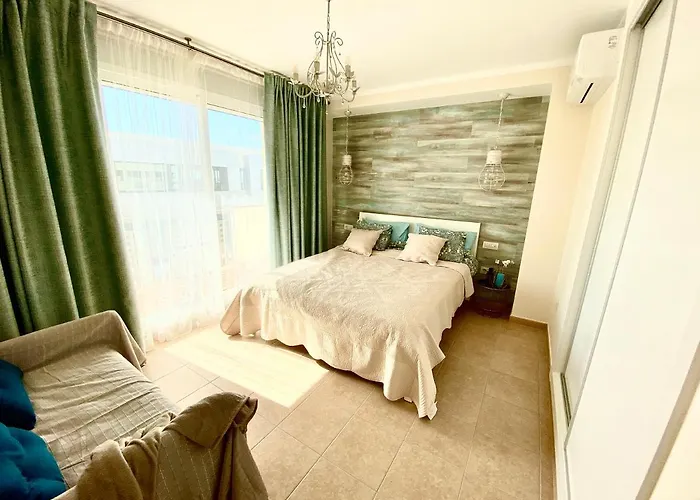 Luxury Townhouse Oasis Fanabe