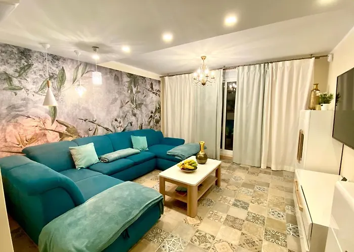 Apartment Luxury Townhouse Oasis Fanabe