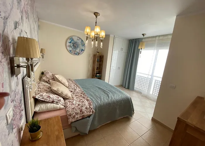 Luxury Townhouse Oasis Fanabe