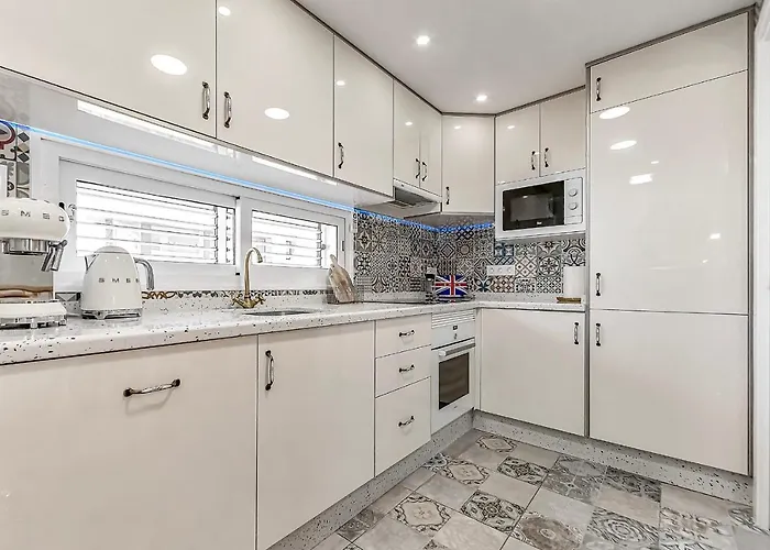 Luxury Townhouse Oasis Fanabe Apartment *