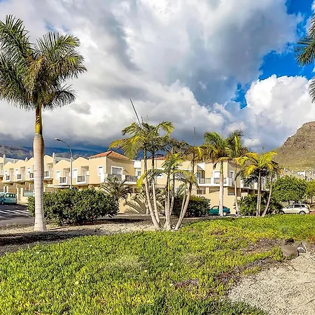 Luxury Townhouse Oasis Fanabe *