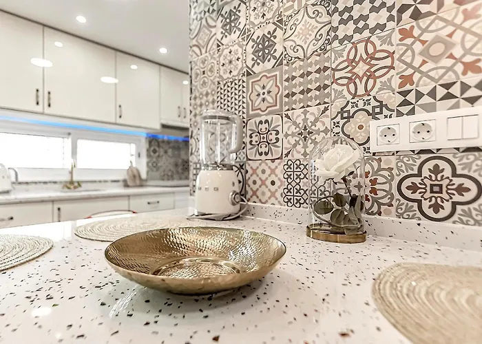 Апартаменты Luxury Townhouse Oasis Fanabe Адехе