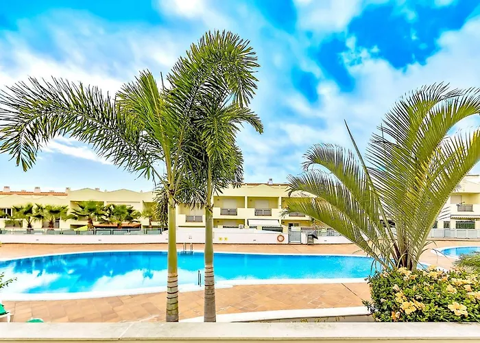 Апартаменты Luxury Townhouse Oasis Fanabe