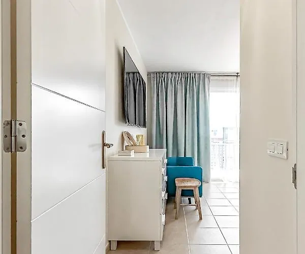 Luxury Townhouse Oasis Fanabe Апартаменты Адехе